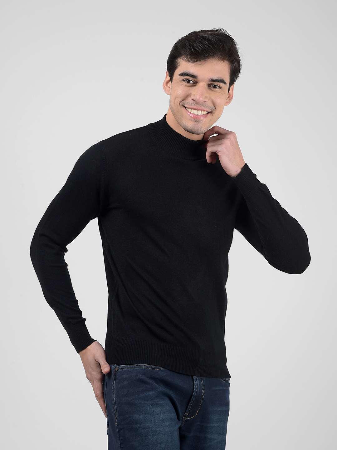 Numero Uno Men Solid Black Sweater